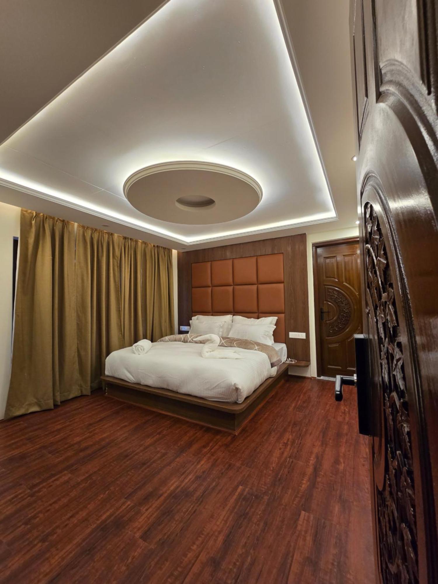 Hotel Premier Pahalgām Exterior foto